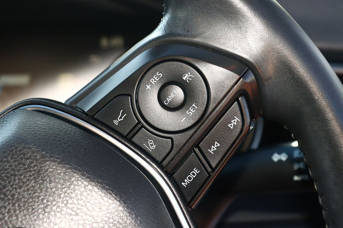 2020 Toyota Camry Ascent AXVH71R