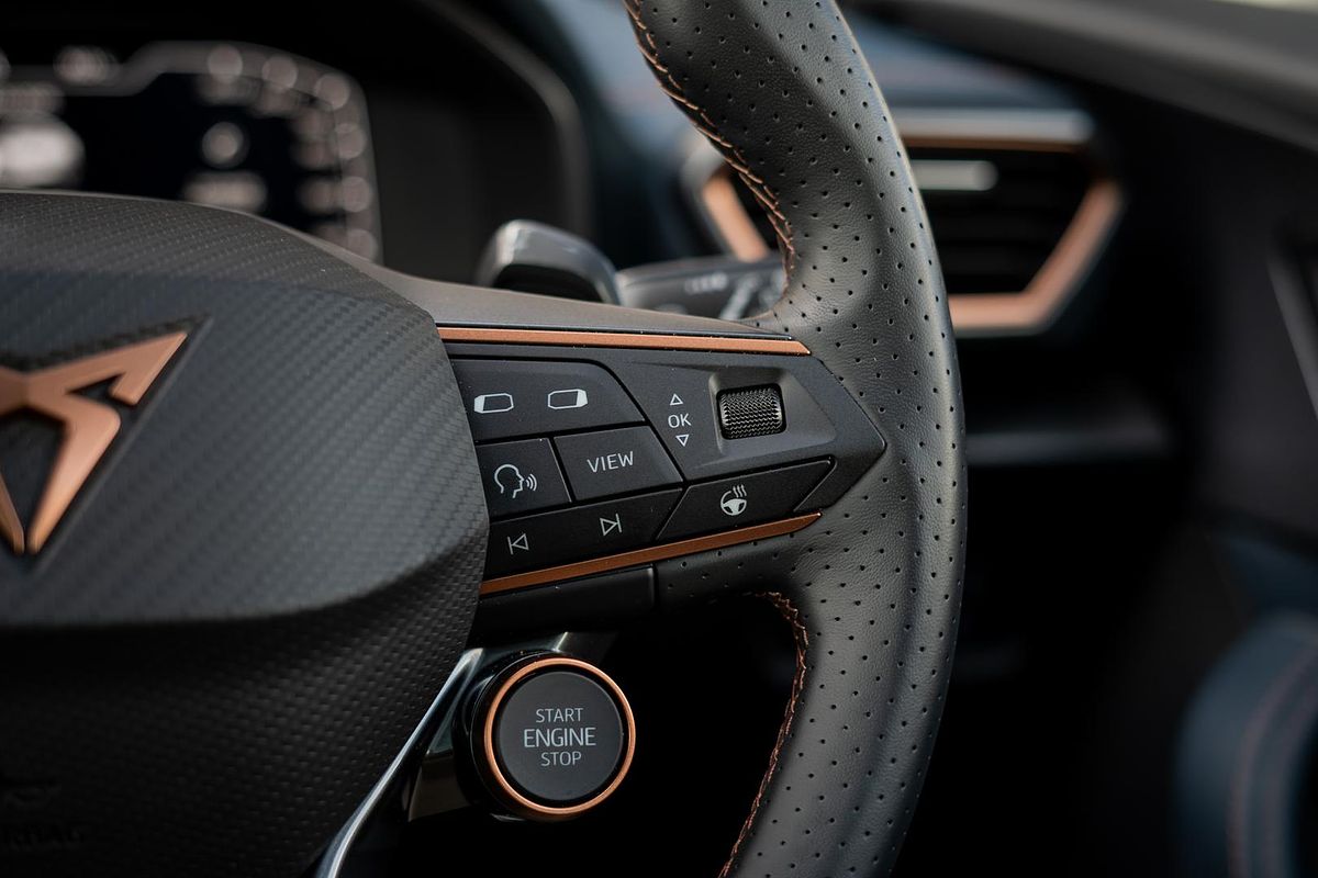 2024 CUPRA Formentor VZx KM