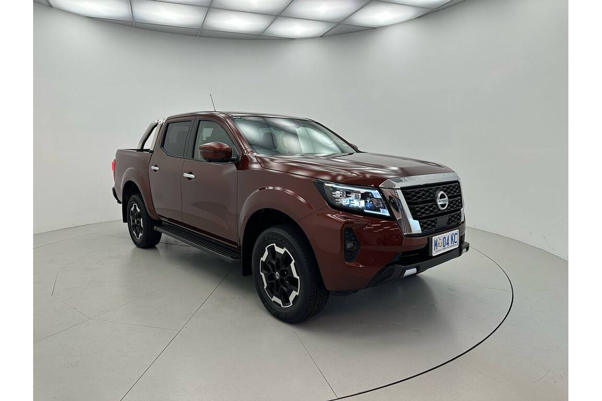 Nissan NAVARA 4X4 2.3 DSL AUTO DC ST-X LS