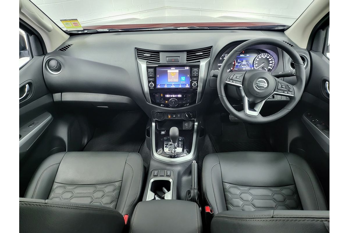 Nissan NAVARA 4X4 2.3 DSL AUTO DC ST-X LS