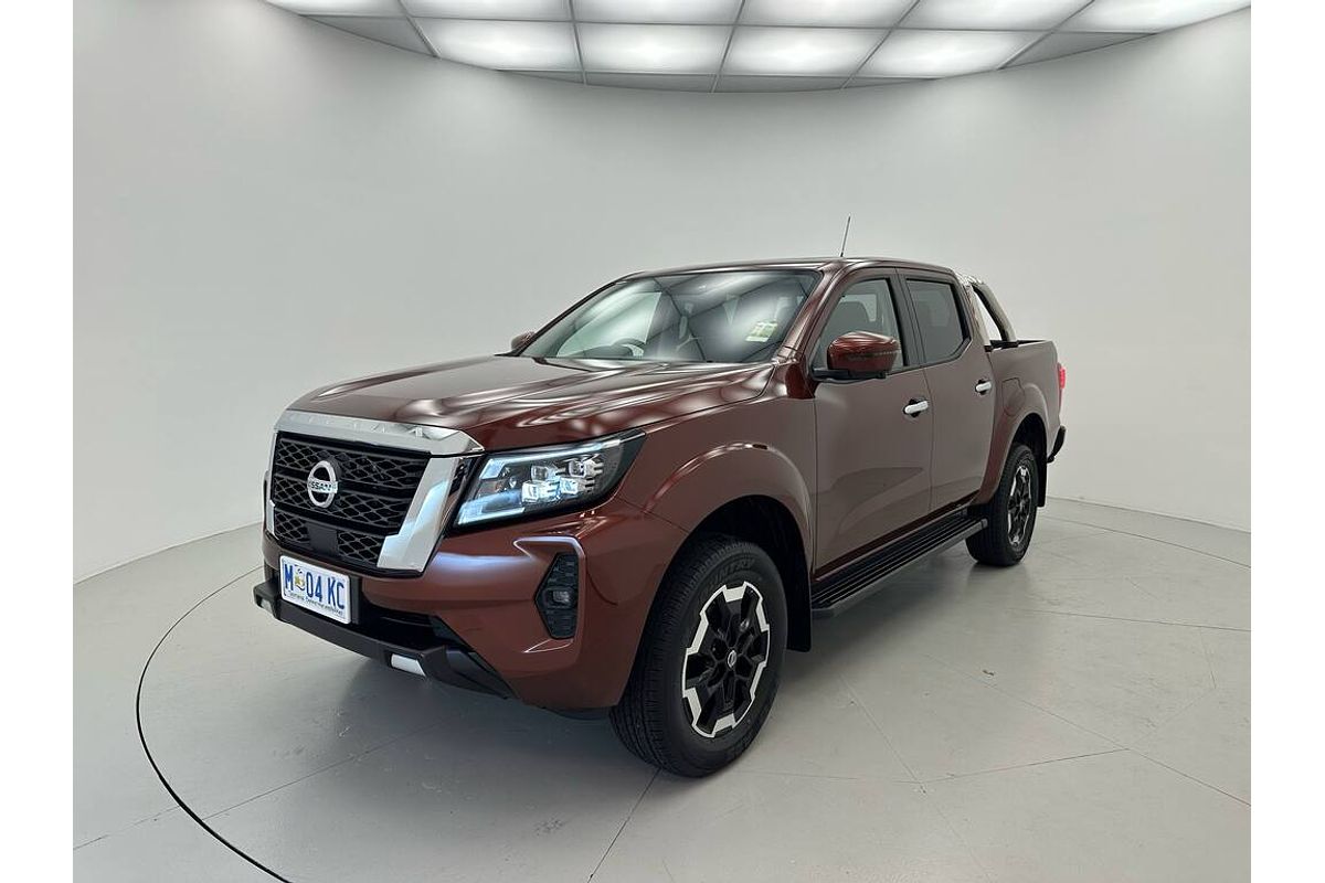 Nissan NAVARA 4X4 2.3 DSL AUTO DC ST-X LS