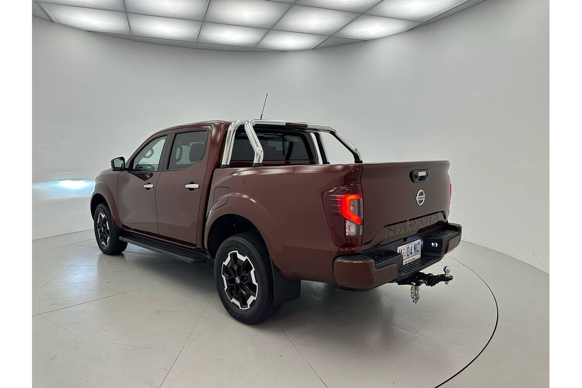 Nissan NAVARA 4X4 2.3 DSL AUTO DC ST-X LS