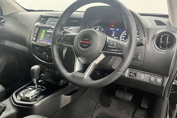 2025 Nissan Navara PRO-4X D23 4X4