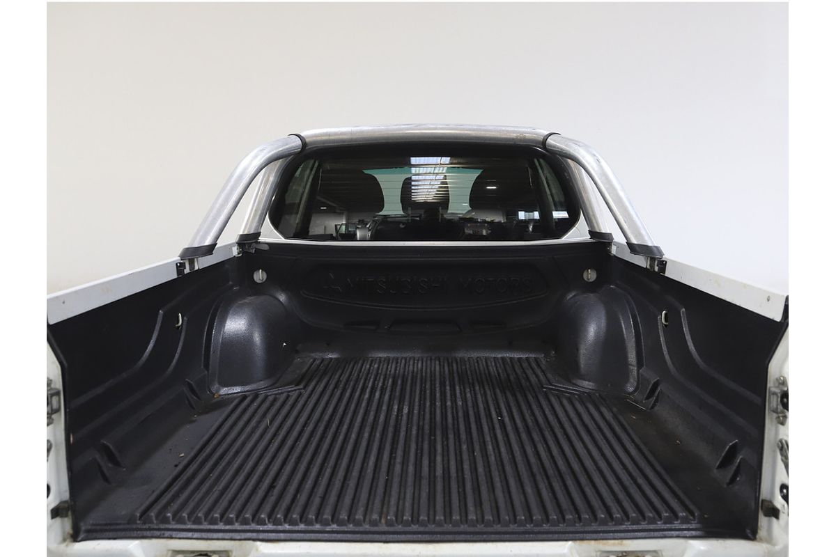 2013 Mitsubishi Triton GL-R MN 4X4