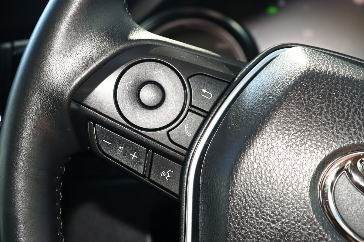 2022 Toyota Camry Ascent Sport AXVH70R