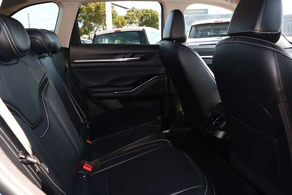 2022 GWM H6 Lux B01