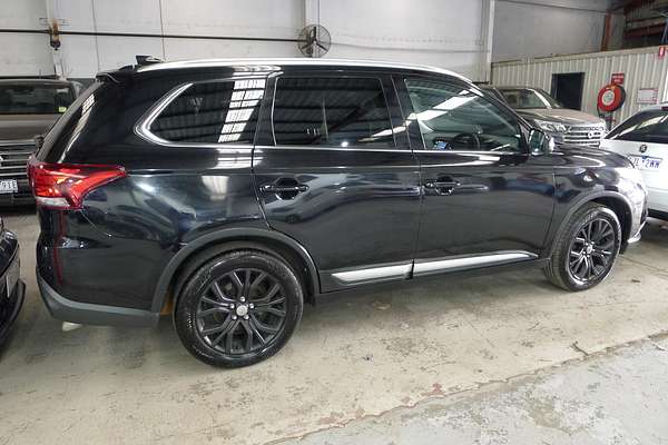 2017 Mitsubishi Outlander LS Safety Pack ZK