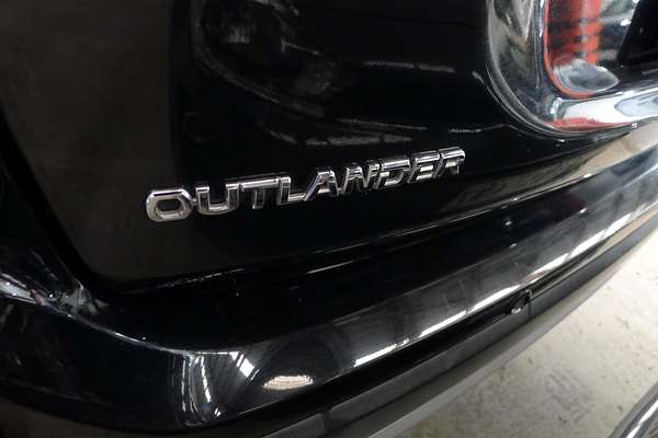 2017 Mitsubishi Outlander LS Safety Pack ZK