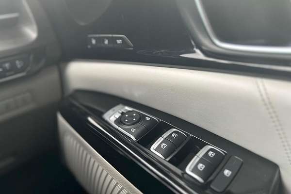 2022 Kia Carnival Platinum KA4