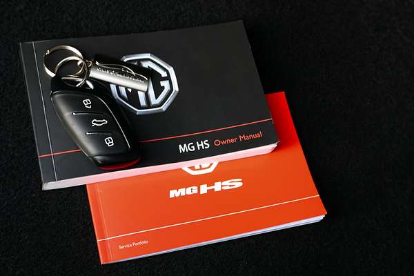 2022 MG HS Vibe SAS23