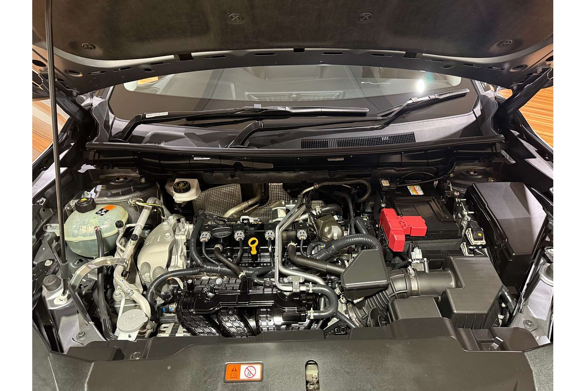 2023 Mitsubishi Outlander ES ZM