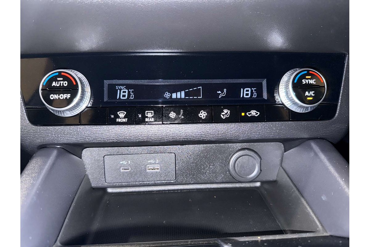 2023 Mitsubishi Outlander ES ZM