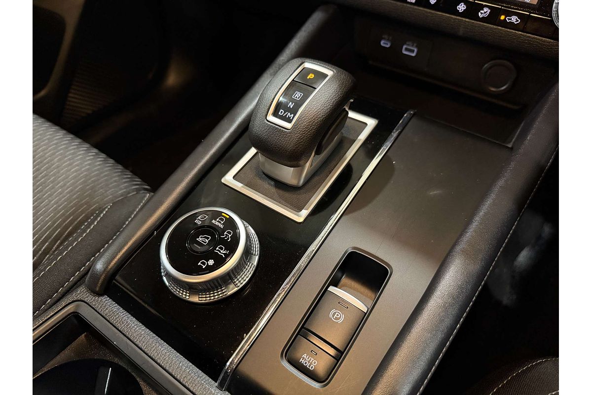 2023 Mitsubishi Outlander ES ZM