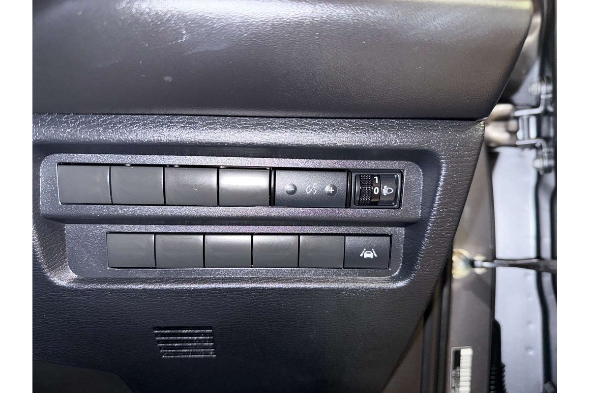 2023 Mitsubishi Outlander ES ZM
