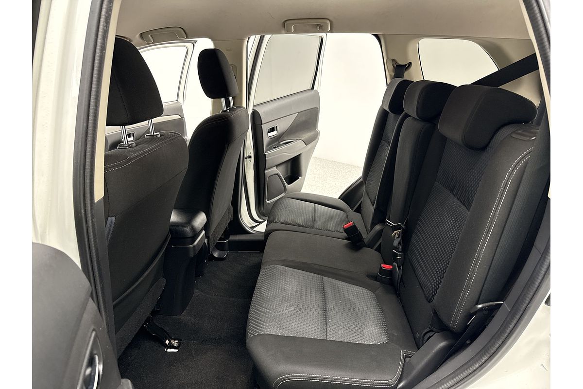 2017 Mitsubishi Outlander ES ZL