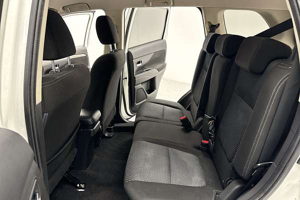 2017 Mitsubishi Outlander ES ZL