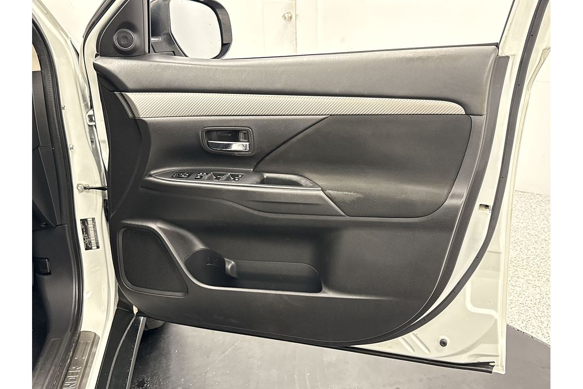 2017 Mitsubishi Outlander ES ZL