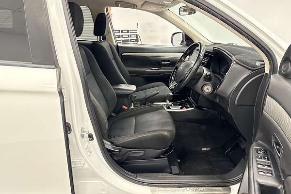 2017 Mitsubishi Outlander ES ZL