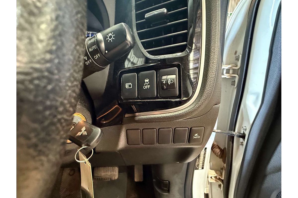 2020 Mitsubishi Outlander ES ZL