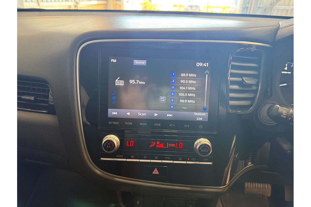 2020 Mitsubishi Outlander ES ZL