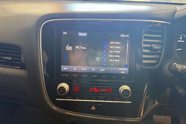 2020 Mitsubishi Outlander ES ZL