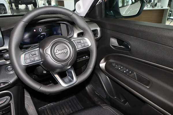 2024 Jeep Avenger Limited JJ