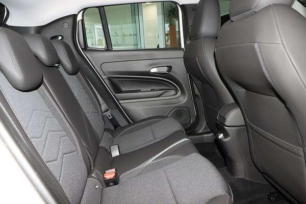 2024 Jeep Avenger Limited JJ