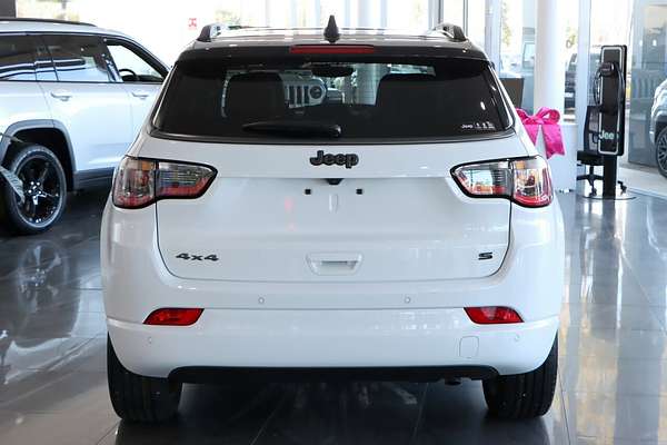 2023 Jeep Compass S-Limited M6