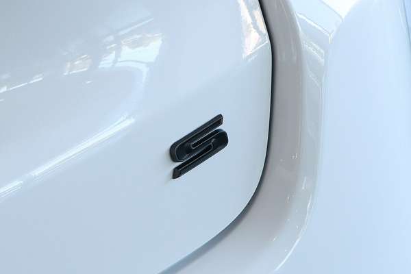 2023 Jeep Compass S-Limited M6