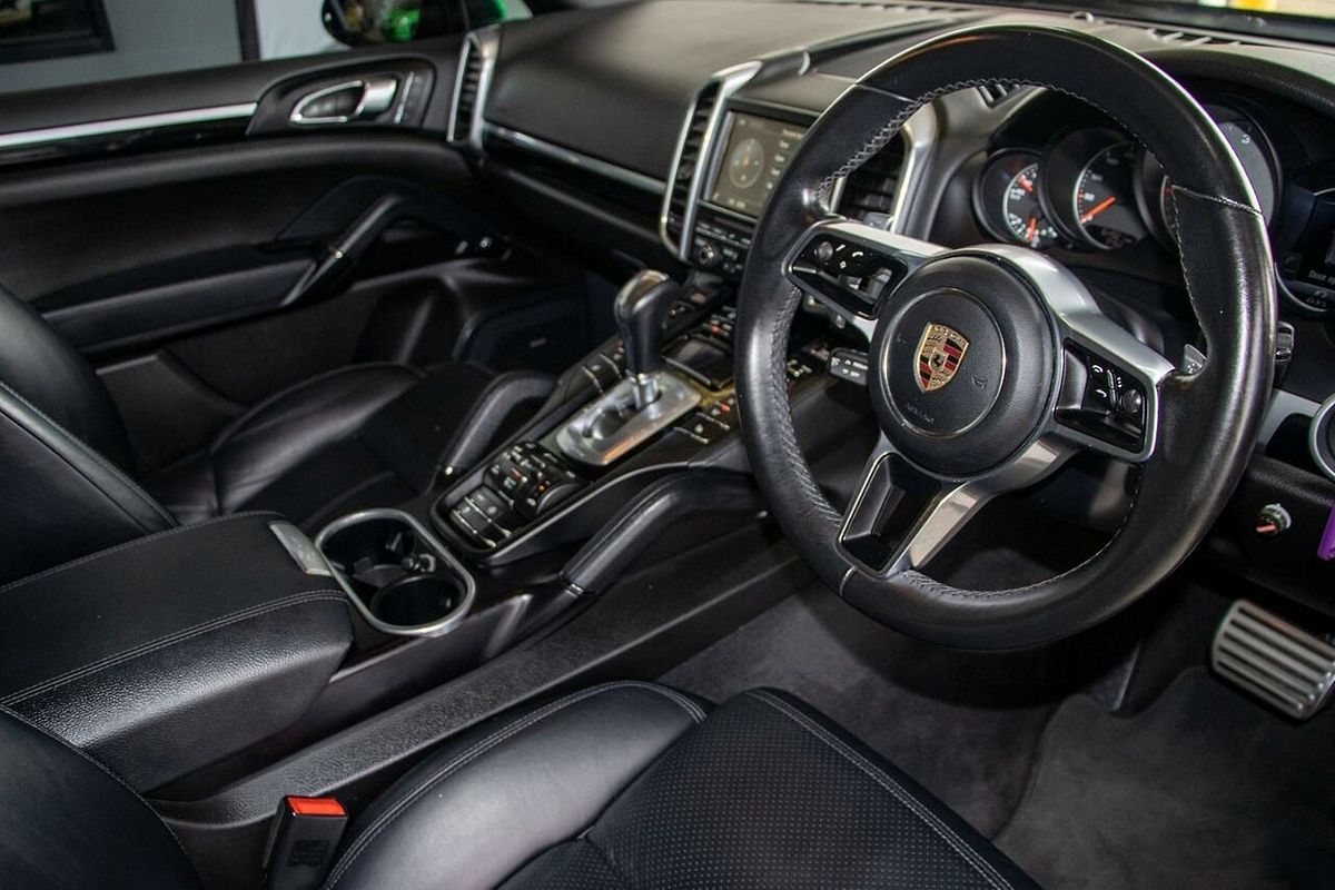 2015 Porsche Cayenne S Diesel 92A