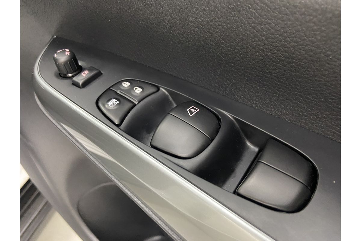 2024 Nissan Navara ST D23 4X4