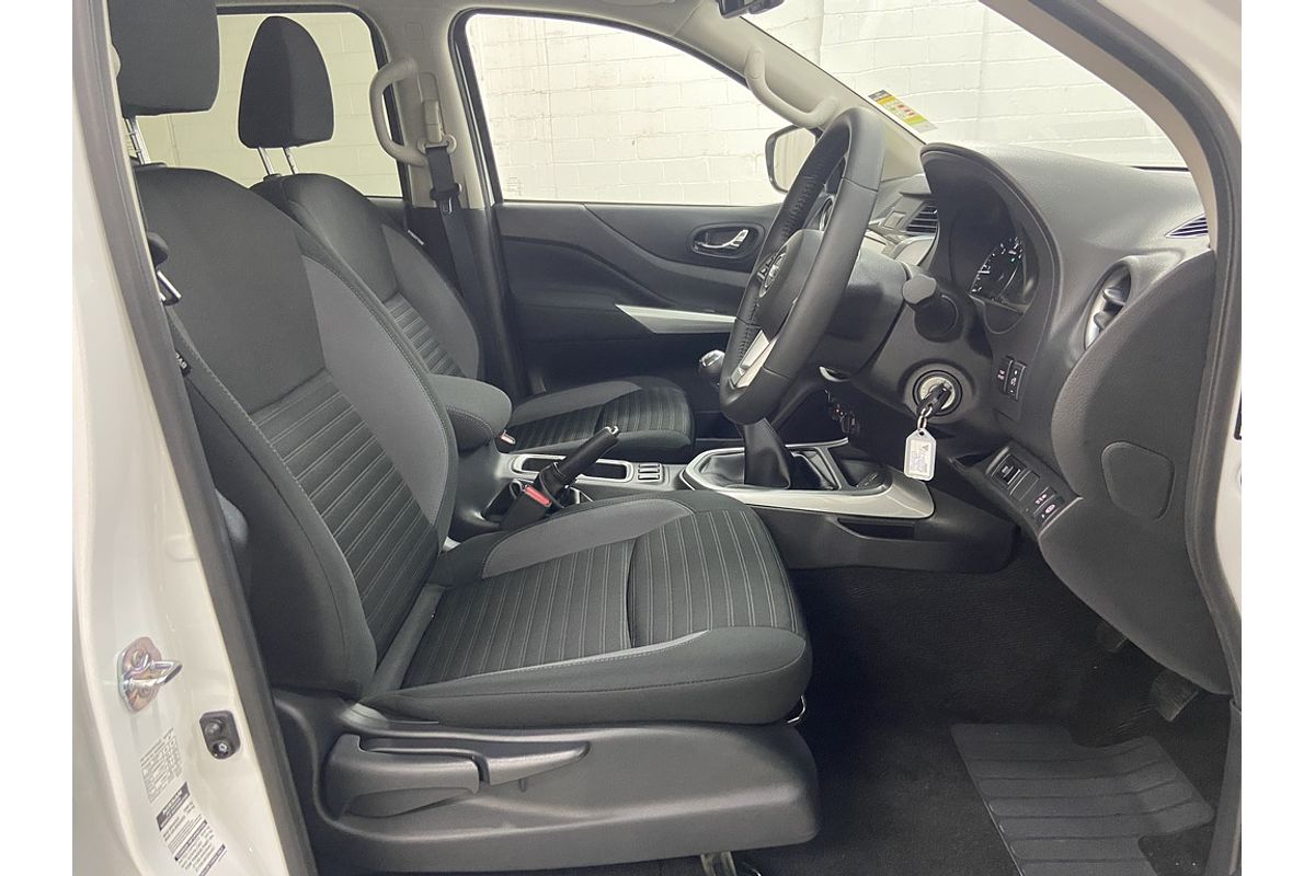 2024 Nissan Navara ST D23 4X4