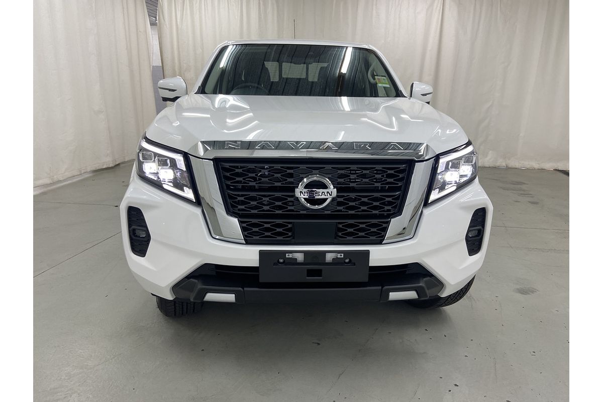 Nissan NAVARA 4X4 2.3 DSL AUTO DC ST