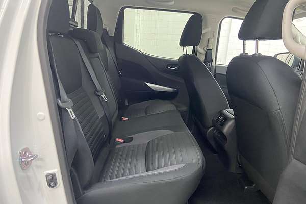 2024 Nissan Navara ST D23 4X4