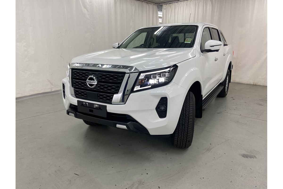 Nissan NAVARA 4X4 2.3 DSL AUTO DC ST