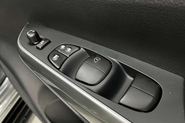 2024 Nissan Navara ST D23 4X4