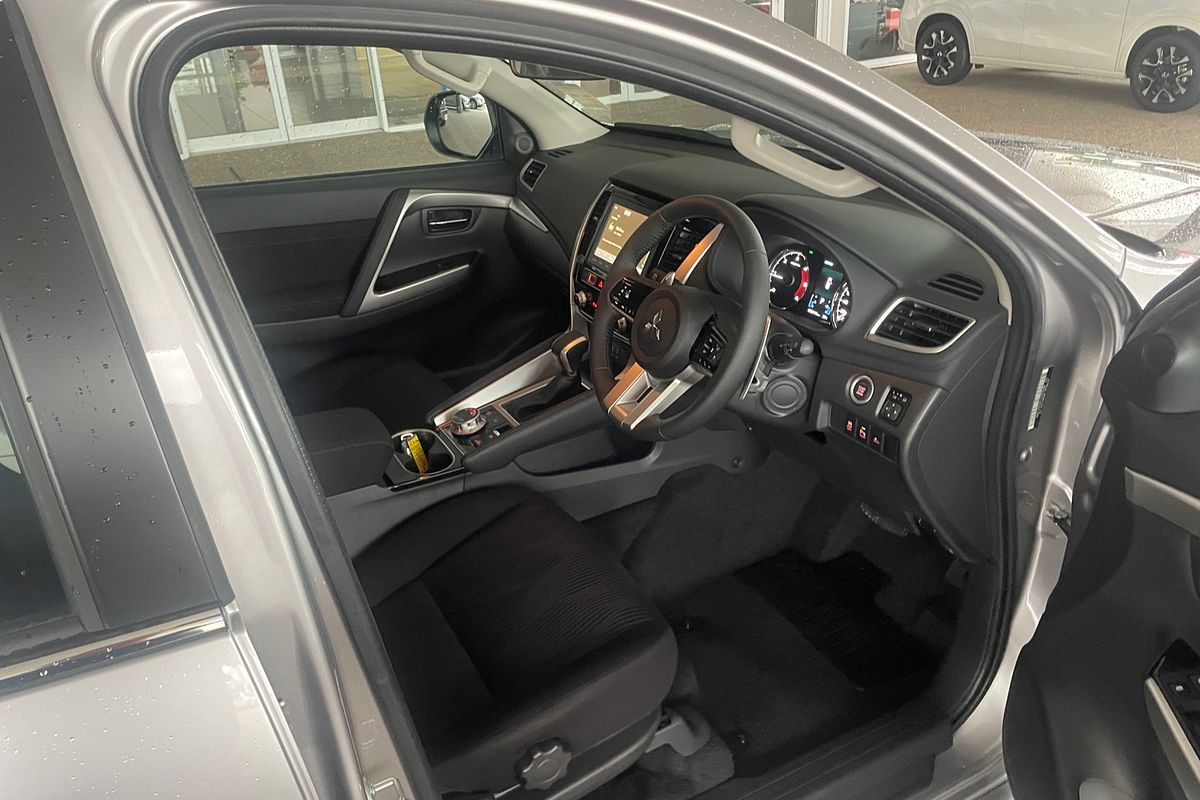 2024 Mitsubishi Pajero Sport GLX QG