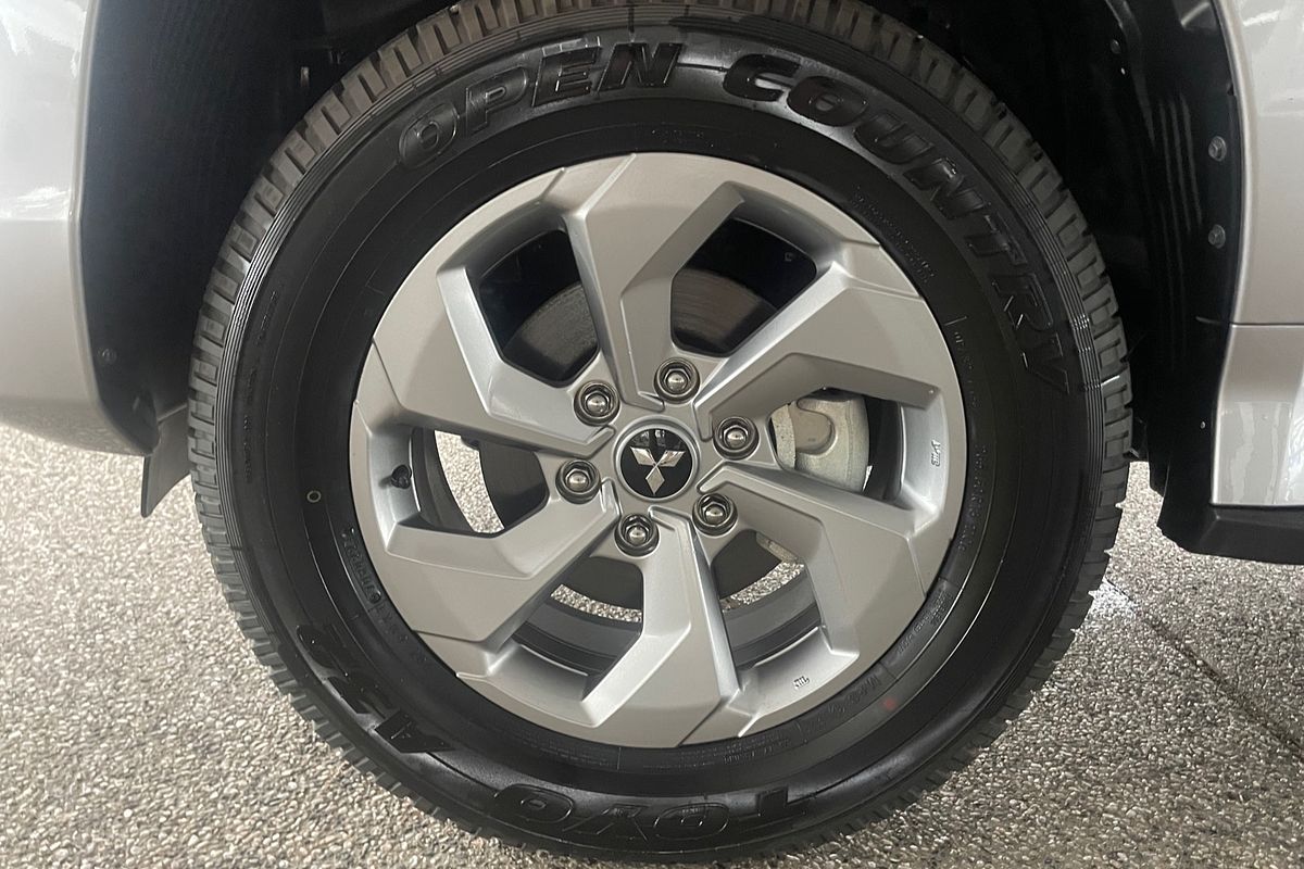 2024 Mitsubishi Pajero Sport GLX QG