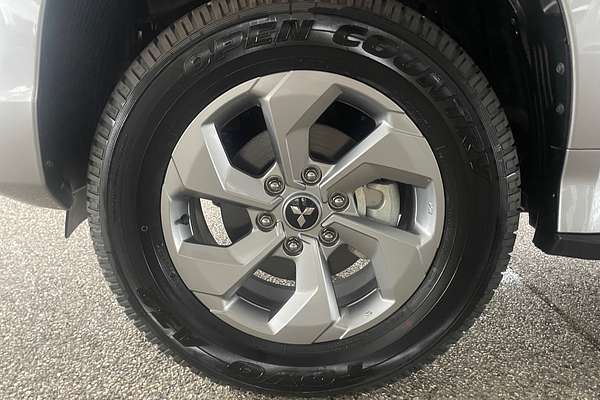 2024 Mitsubishi Pajero Sport GLX QG