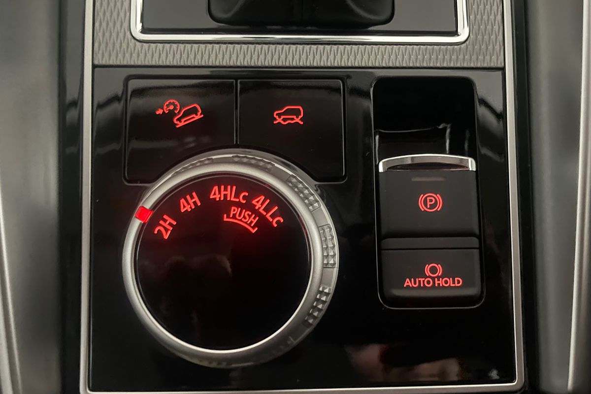 2024 Mitsubishi Pajero Sport GLX QG