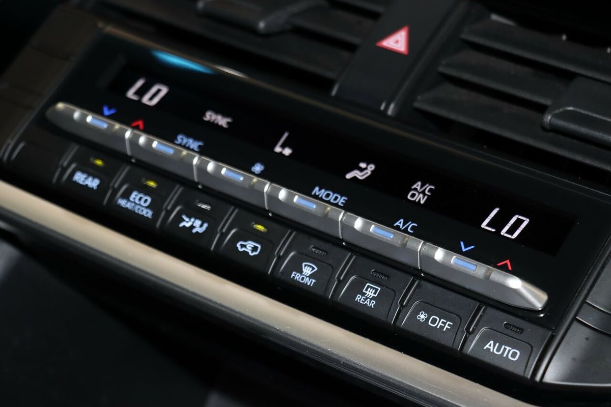 2022 Toyota Landcruiser GXL FJA300R
