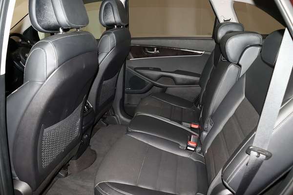 2017 Kia Sorento SLi UM