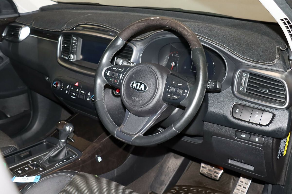 2017 Kia Sorento SLi UM