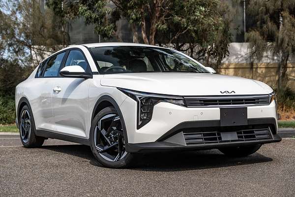 2025 Kia K4 Sport+ CL4m