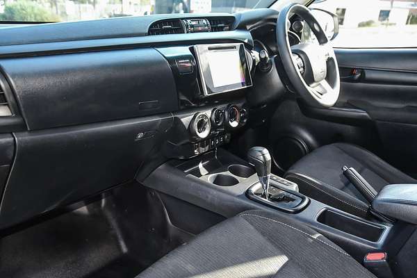 2020 Toyota Hilux SR GUN126R 4X4