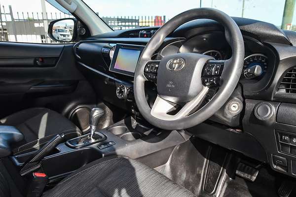 2020 Toyota Hilux SR GUN126R 4X4