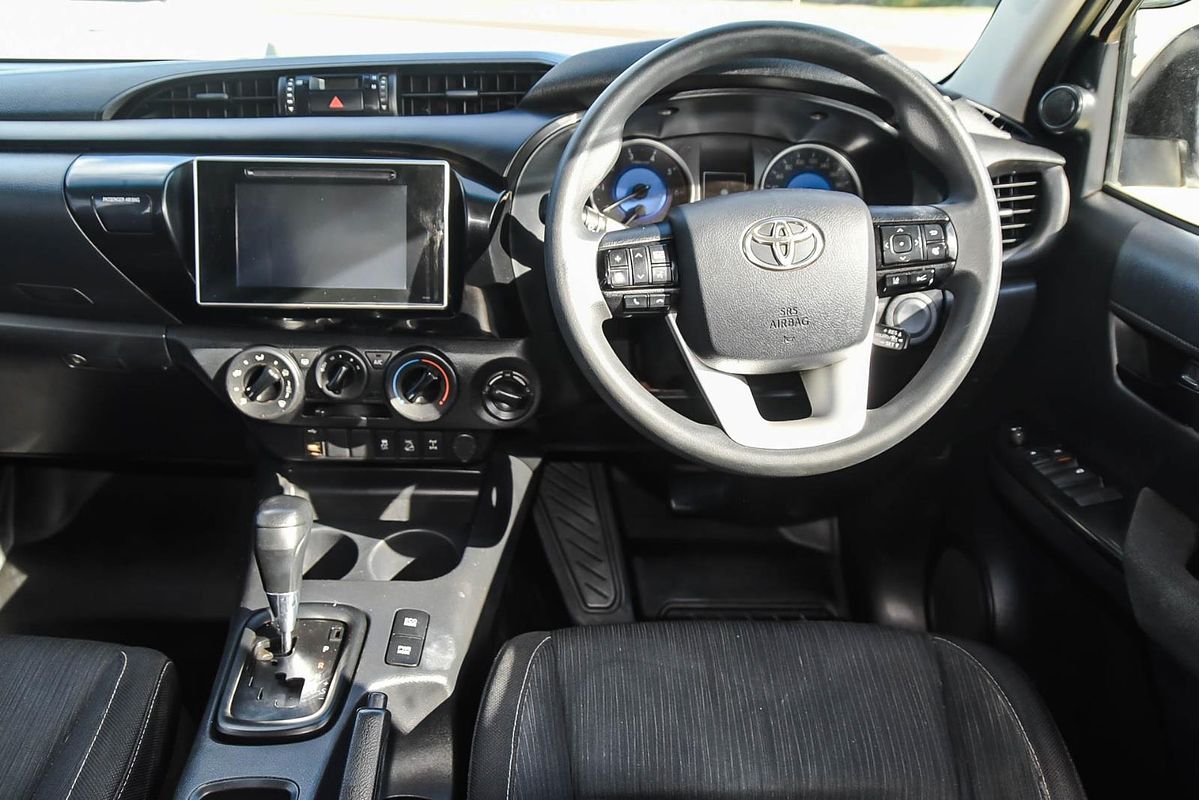 2020 Toyota Hilux SR GUN126R 4X4