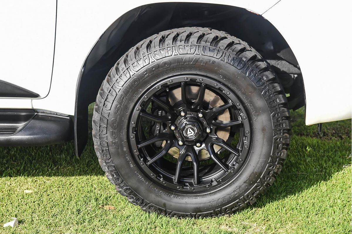 2020 Toyota Hilux SR GUN126R 4X4