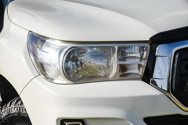 2020 Toyota Hilux SR GUN126R 4X4