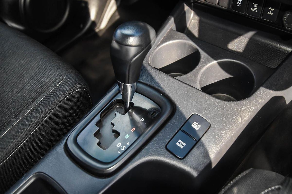 2020 Toyota Hilux SR GUN126R 4X4